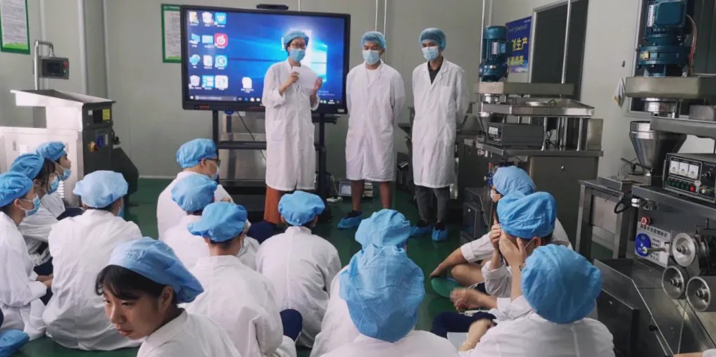 白云山征途国际官网公司校企智慧课堂开讲啦！！！