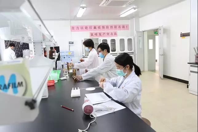 【初心如磐，使命在肩】我为药品研发昼夜攻关，你为抗疫支援远走湖北