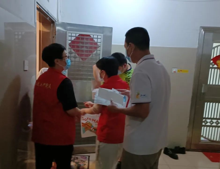 坚守本职齐继承——白云山征途国际官网公司财务职员战“疫”纪实